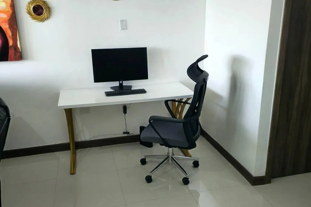 Cosmopolitan Retreat - New Kingston Apartment 0*,  Jamaica