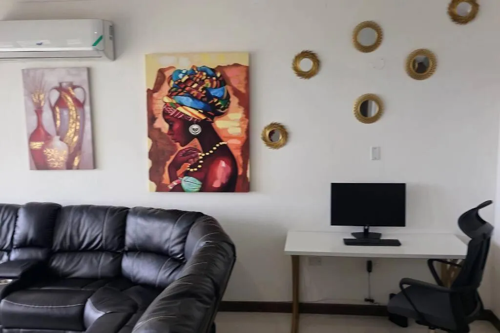 Cosmopolitan Retreat - New Kingston Apartment Jamaica
